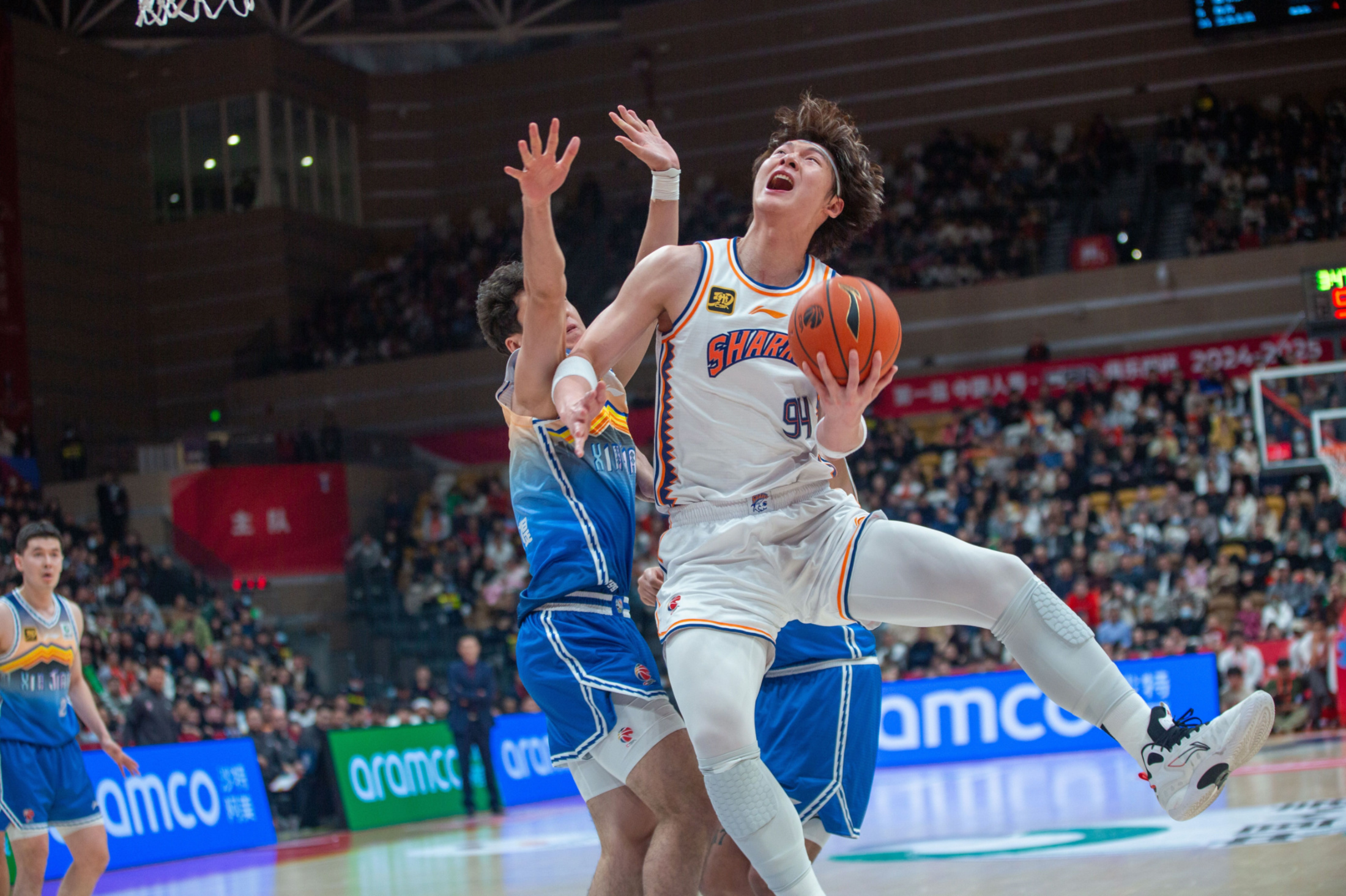 关于CBA季后赛赛程吃紧；托特纳姆今夜伤情更新；话题不断；年轻球员得到机会的信息